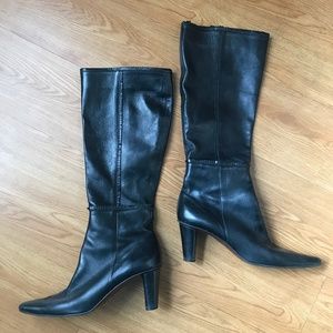 Leather Boots w/fringe details. Black. Size 9 1/2B.